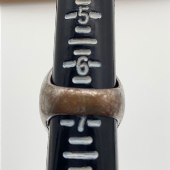 Funky polished black stone & silver tone ring 6.5 - Picture 10 of 16